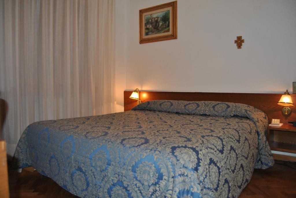 Hotel Archimede Reggello Quarto foto