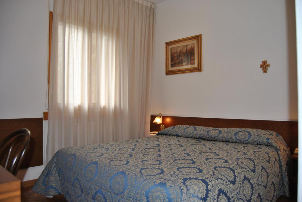 Hotel Archimede Reggello Quarto foto